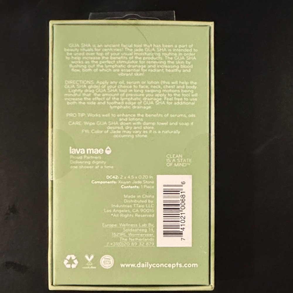 Daily Concepts Jade Facial Tool - Green - Picture 2 of 5